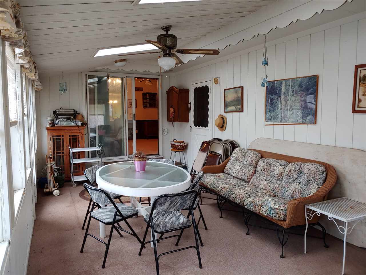 2874 Karr Road Belvidere, IL 61008 - Photo 13 of 20 a living room with furniture and a dining table