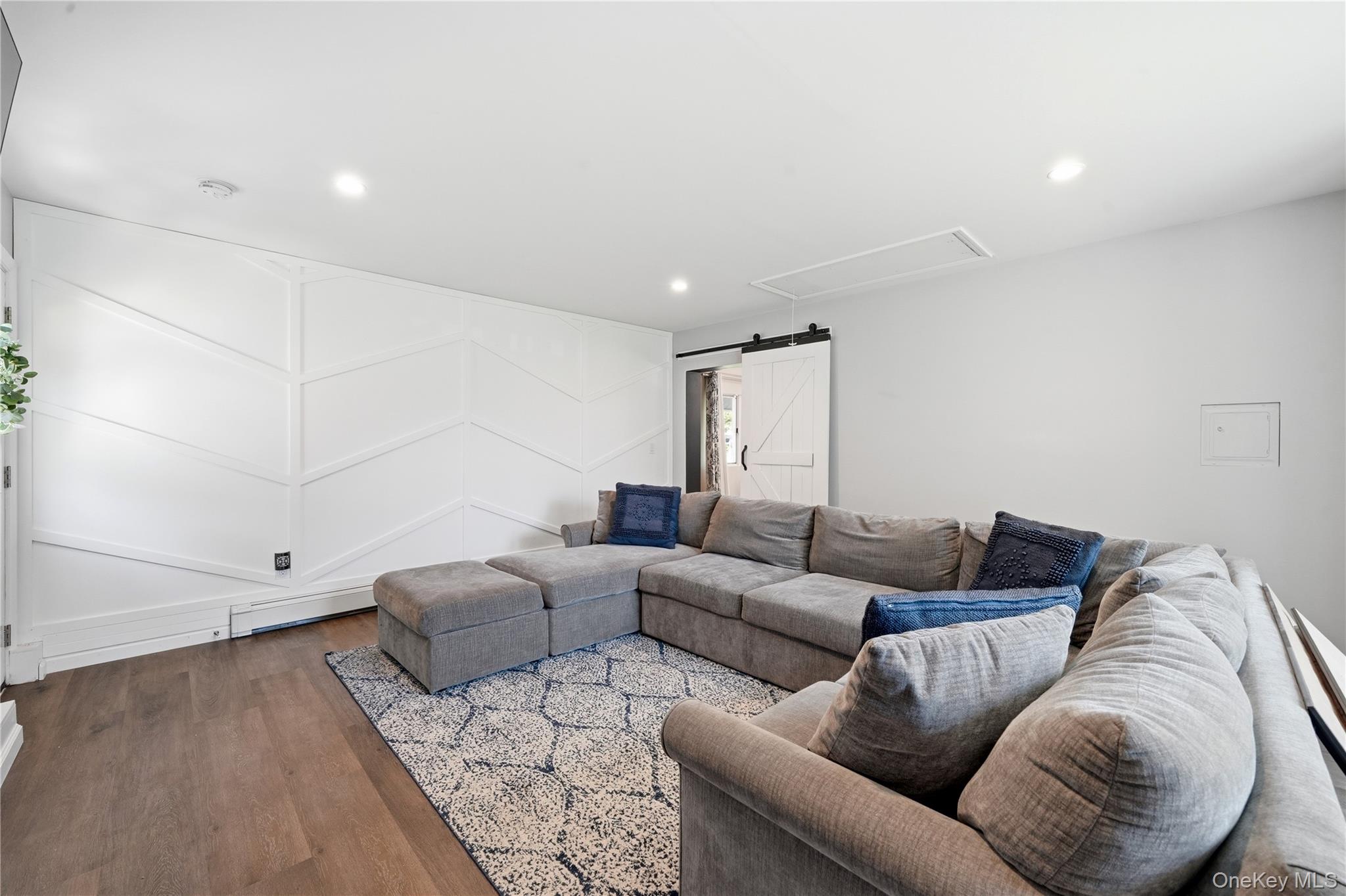 634 Morrison Street Babylon, NY 11702 - Photo 16 of 33