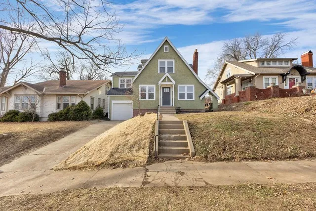 $219,900 | 1514 South 30th Street, St. Joseph, MO 64507