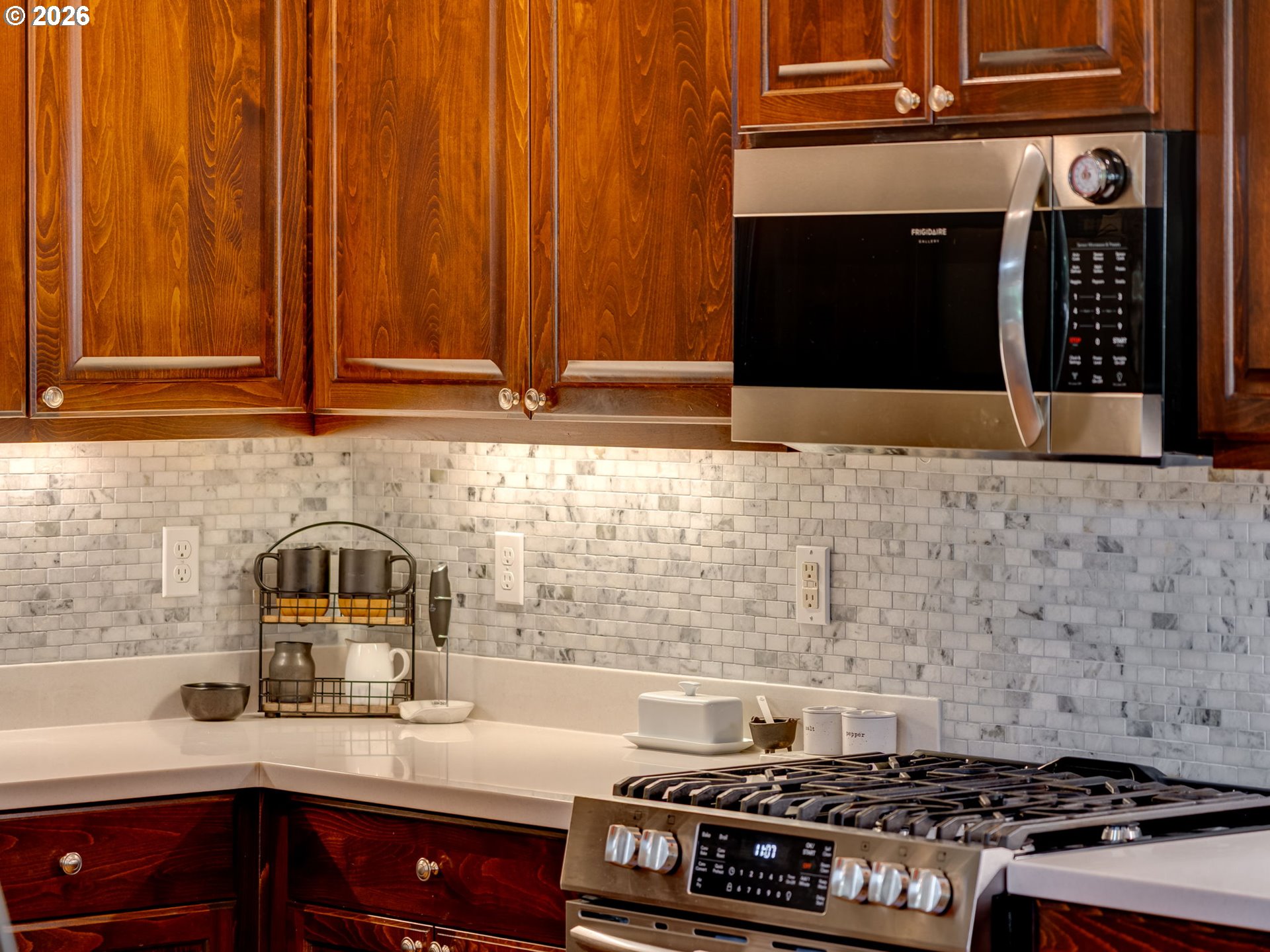 14200 South Union Mills Road Mulino, OR 97042 - Photo 13 of 46 a kitchen with granite countertop a stove and a sink