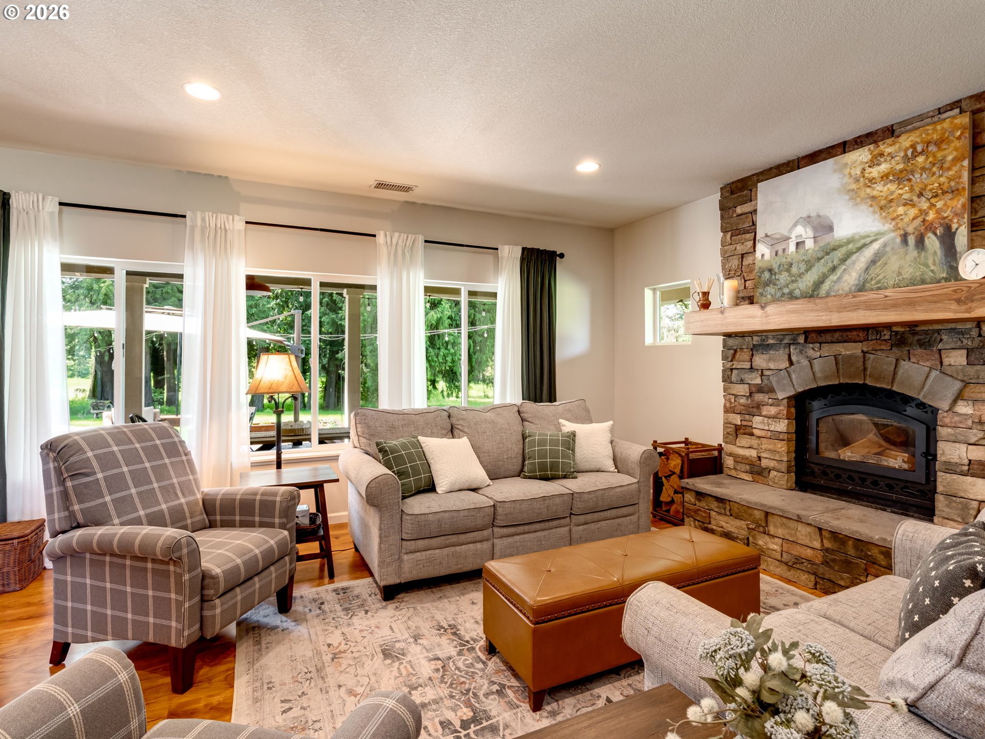 14200 South Union Mills Road Mulino, OR 97042 - Photo 9 of 46 a living room with furniture fireplace and window