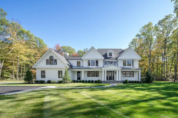 $4,250,000 | 66 Saw Mill Road, Cold Spring Harbor, NY 11724