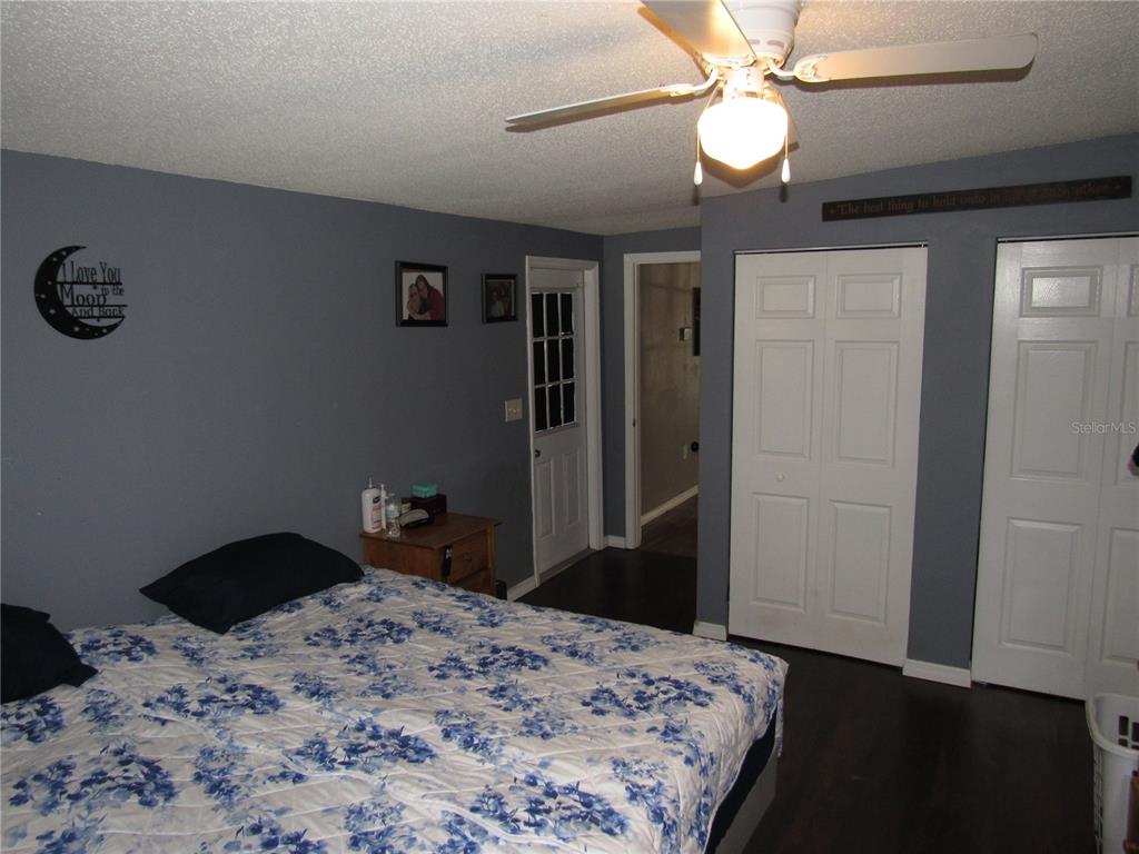 330 Moccasin Hollow Road Lithia, FL 33547 - Photo 19 of 33