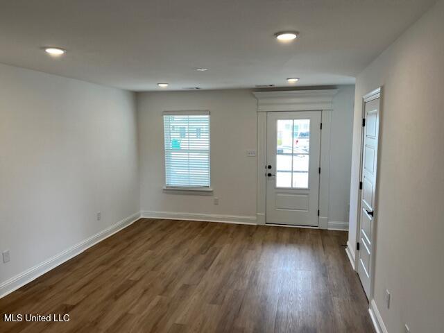 14967 Rowan Oak Street Gulfport, MS 39503 - Photo 4 of 18 14967 Rowan Oak - living room view 1