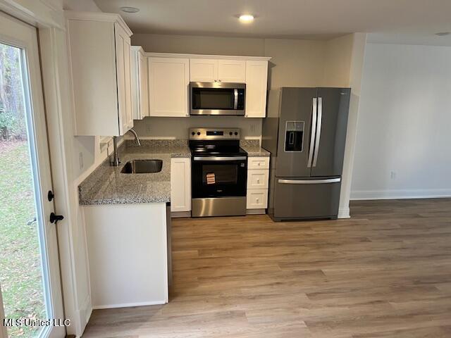 14967 Rowan Oak Street Gulfport, MS 39503 - Photo 6 of 18 14967 Rowan Oak - kitchen view 2
