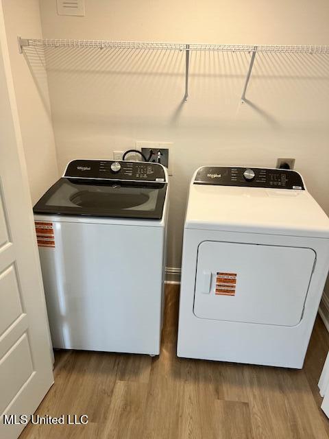 14967 Rowan Oak Street Gulfport, MS 39503 - Photo 8 of 18 14967 Rowan Oak - washer-dryer