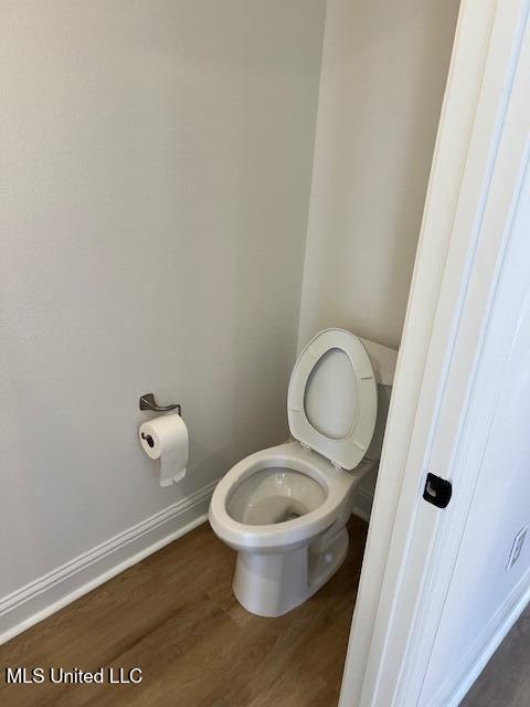 14967 Rowan Oak Street Gulfport, MS 39503 - Photo 10 of 18 14967 Rowan Oak - half bath view 2