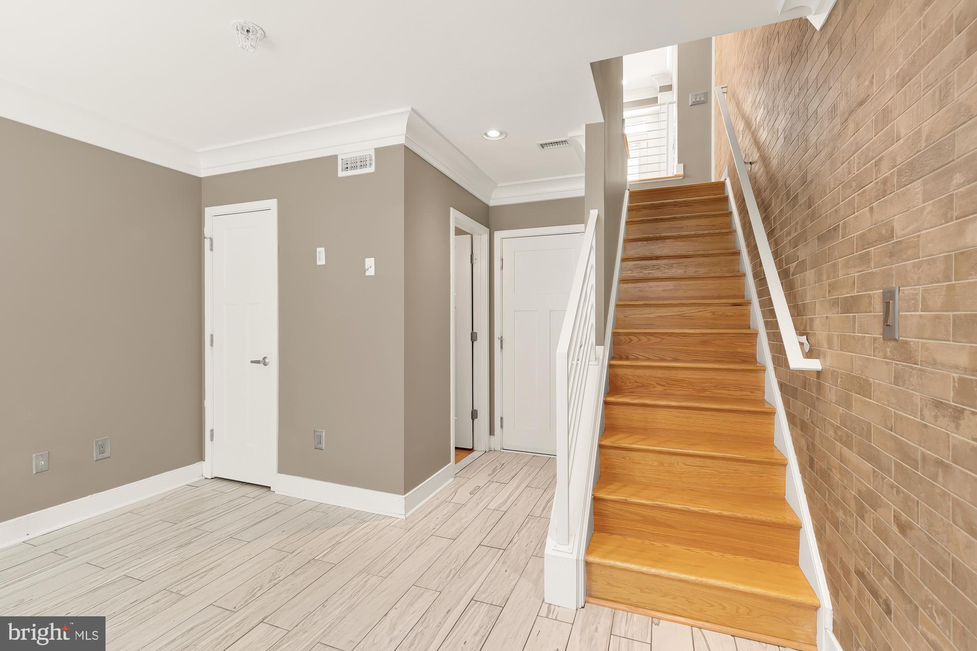 1021 5th Street Southeast Washington, DC 20003 - Photo 2 of 29