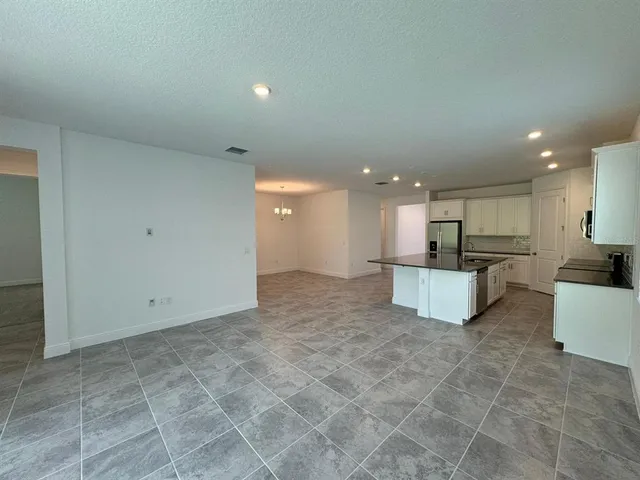 $2,850 | 2041 Axel Street, Minneola, FL 34715