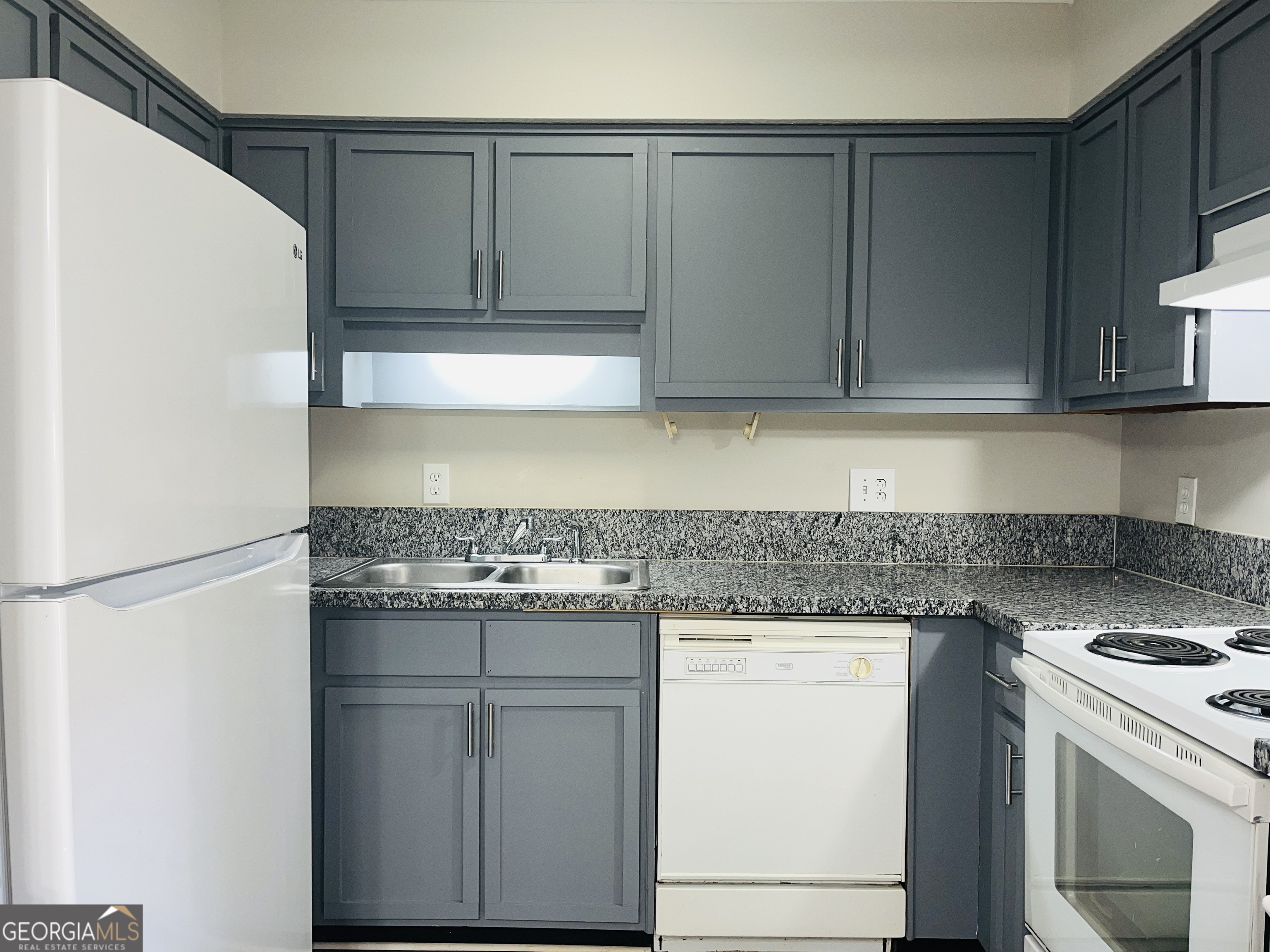 314 Harwell Avenue, Unit 4 LaGrange, GA 30240 - Photo 9 of 24