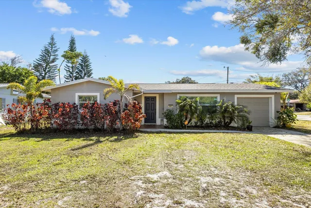 $399,000 | 907 Antigua Avenue, Fort Pierce, FL 34982