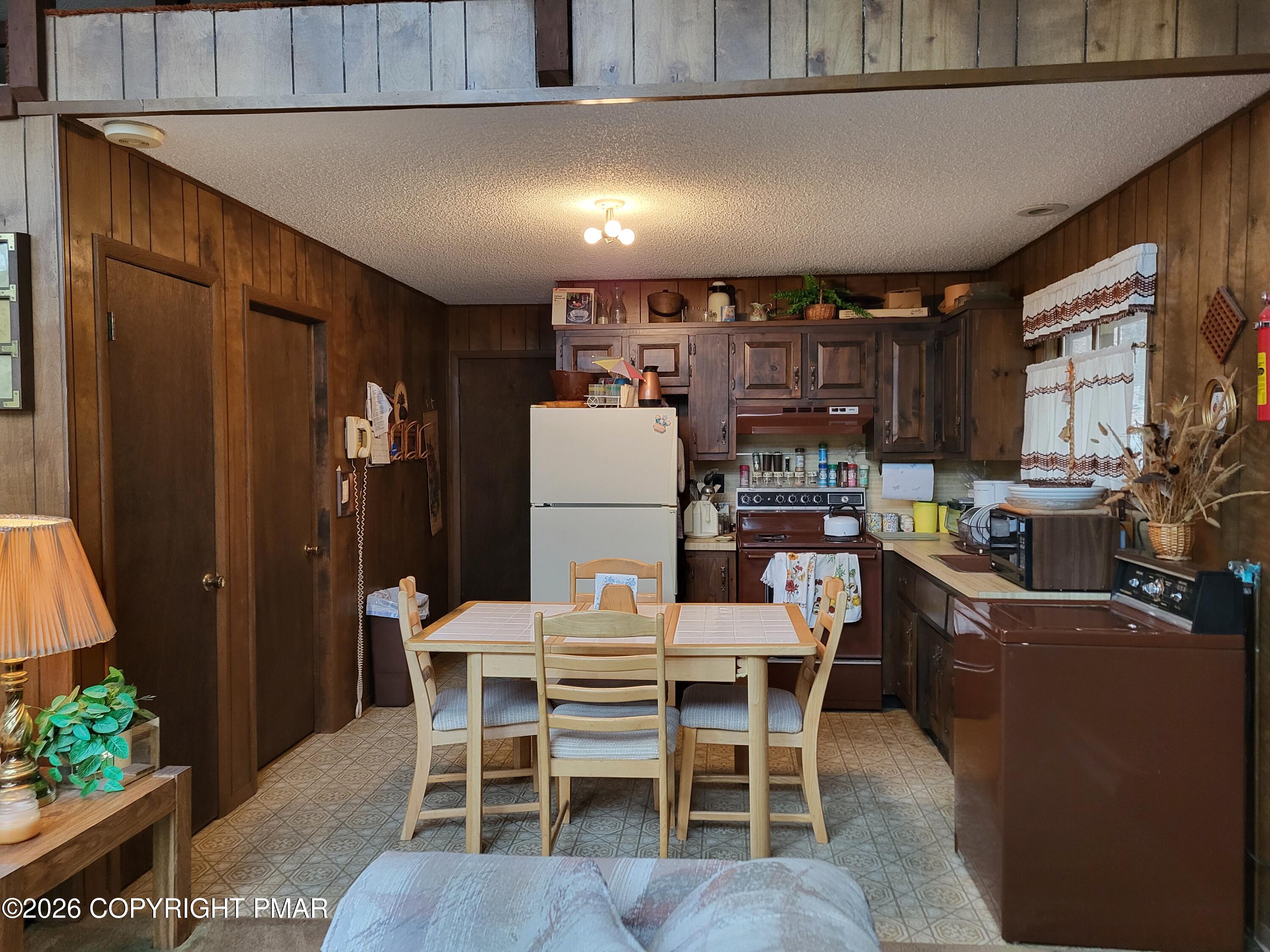 1006 Hampstead Road Bushkill, PA 18324 - Photo 12 of 70 20260430_162228