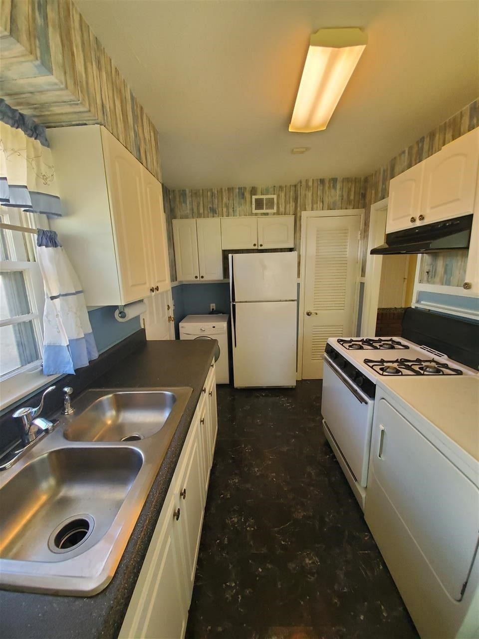4672 Given Avenue Memphis, TN 38122 - Photo 5 of 12