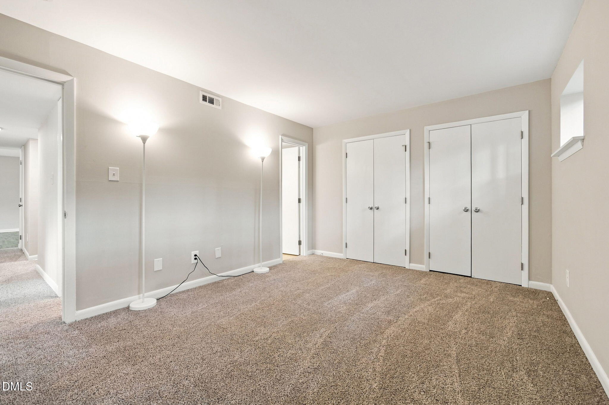 642 Pine Ridge Place Raleigh, NC 27609 - Photo 10 of 35 22-web-or-mls-IMG_4369_edit