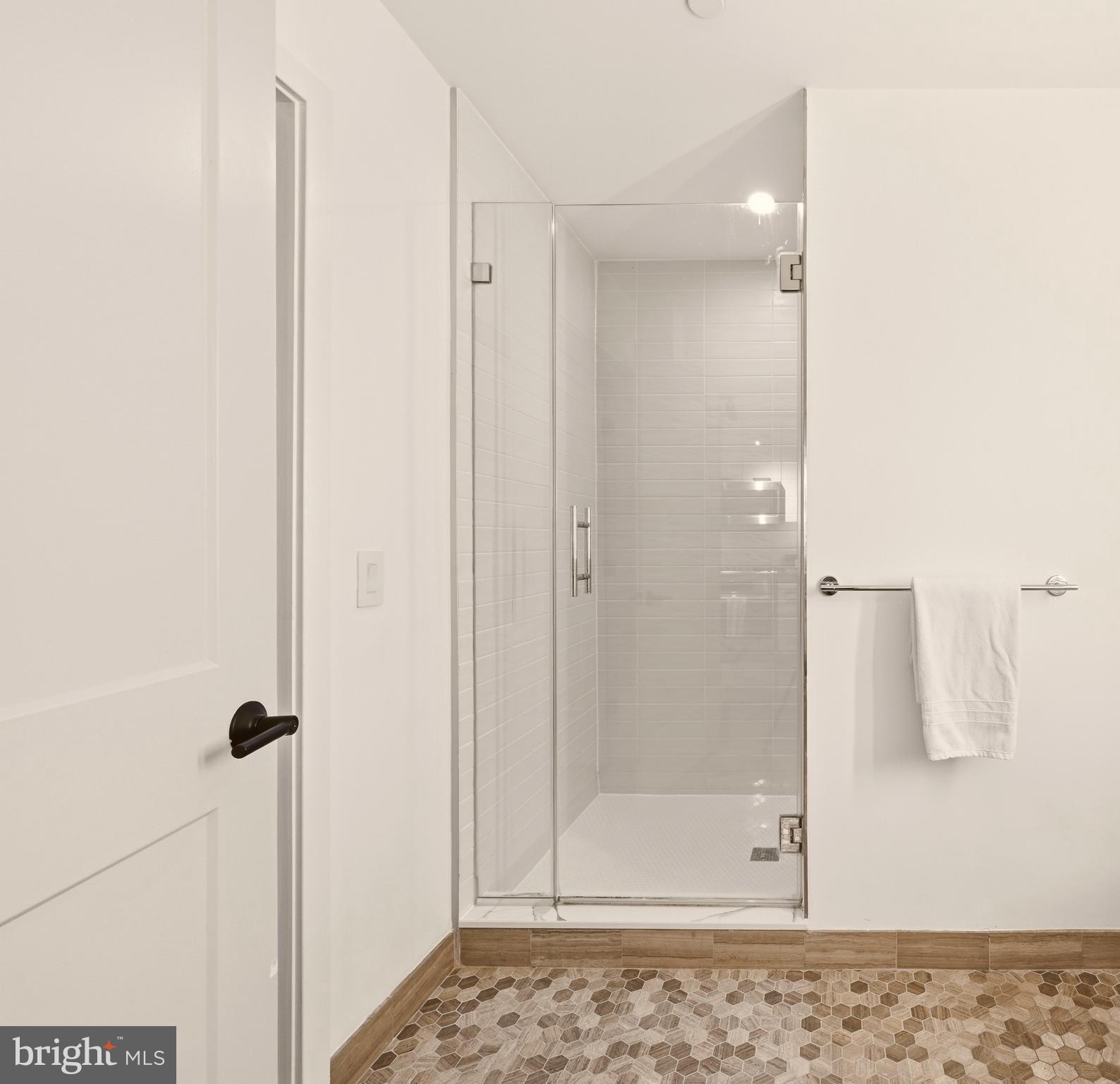 70 N Street Southeast, Unit N706 Washington, DC 20003 - Photo 11 of 23 Stand up shower with custom glass door