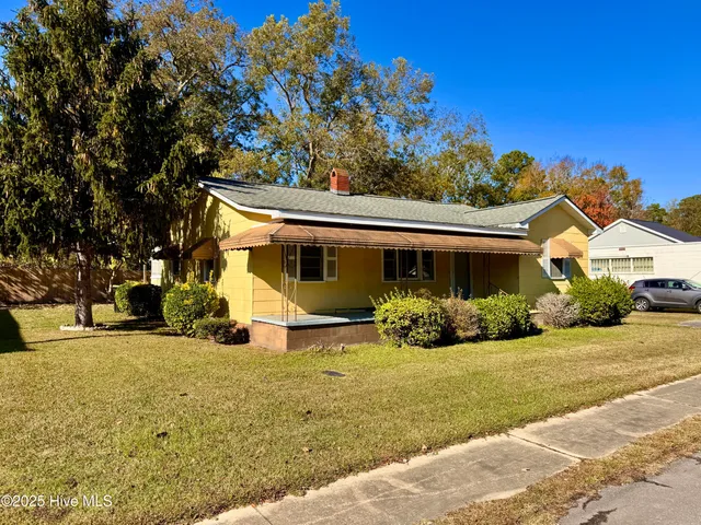 $65,000 | 102 East Main Street, Hamilton, NC 27840