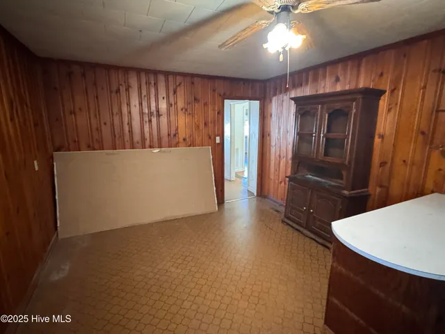 $65,000 | 102 East Main Street, Hamilton, NC 27840