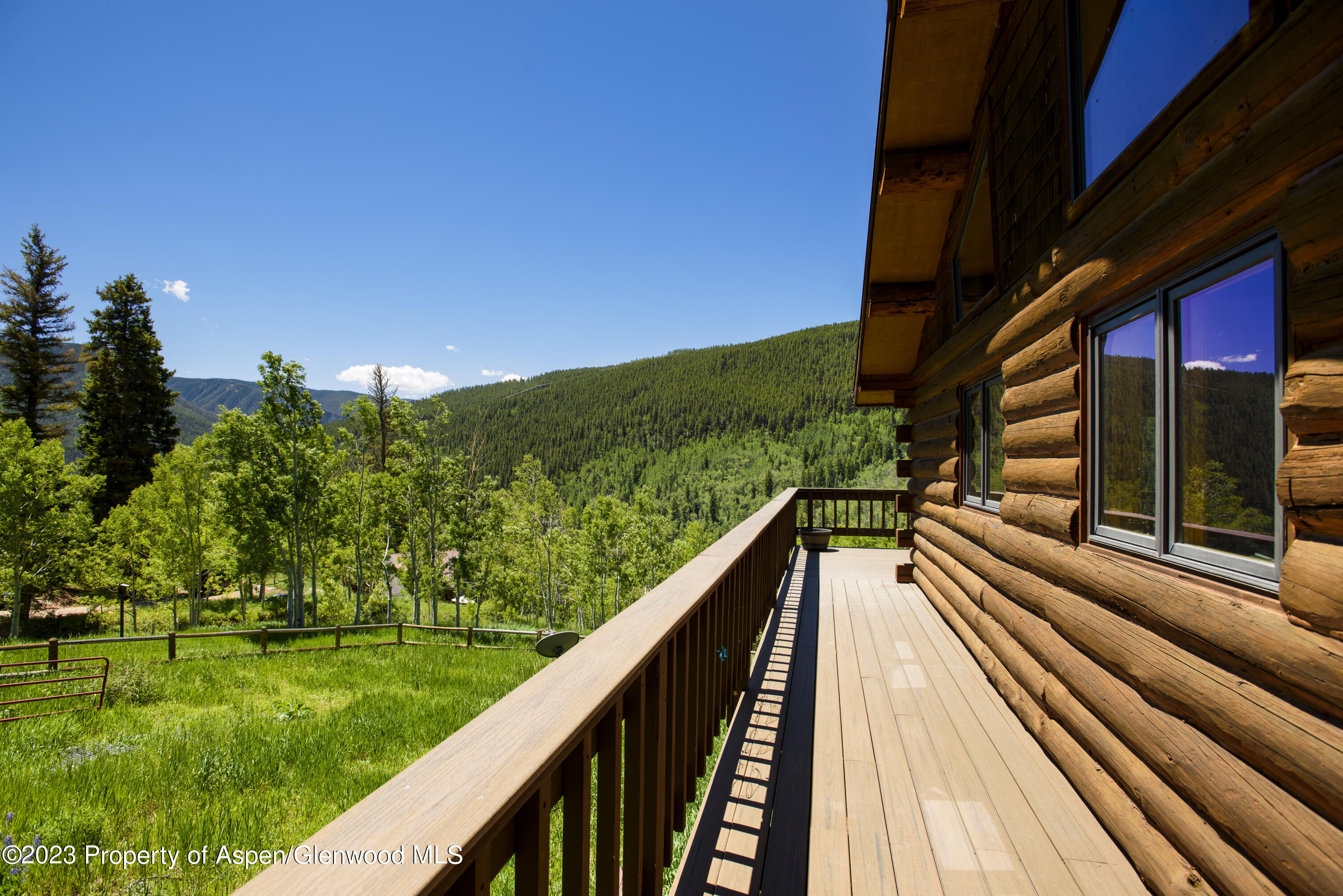 903 McLaughlin Lane Basalt, CO 81621 - Photo 19 of 28 a view of balcony with yard