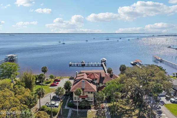 $389,000 | 212 St Johns Avenue, Unit 201, Green Cove Springs, FL 32043
