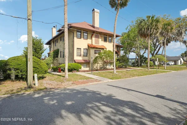 $389,000 | 212 St Johns Avenue, Unit 201, Green Cove Springs, FL 32043