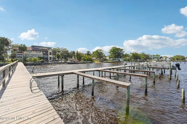 $389,000 | 212 St Johns Avenue, Unit 201, Green Cove Springs, FL 32043