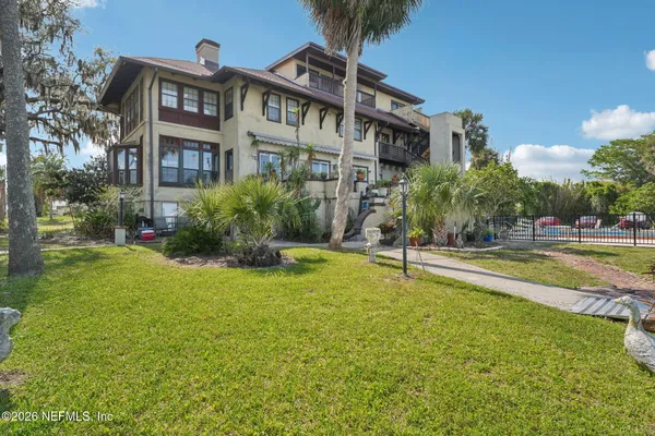 $389,000 | 212 St Johns Avenue, Unit 201, Green Cove Springs, FL 32043
