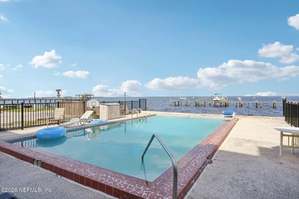 $389,000 | 212 St Johns Avenue, Unit 201, Green Cove Springs, FL 32043