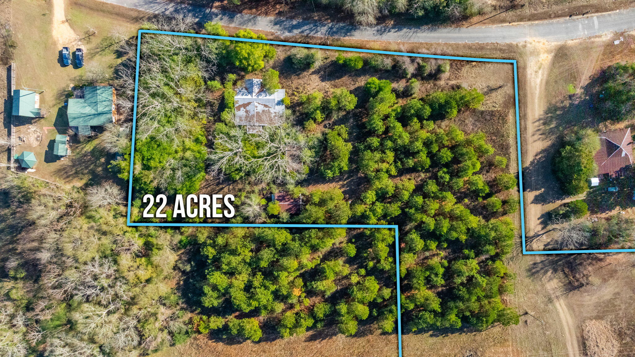 13567 Cotton Road Andalusia, AL 36420 - Photo 54 of 60 a street sign that is on the side of a building