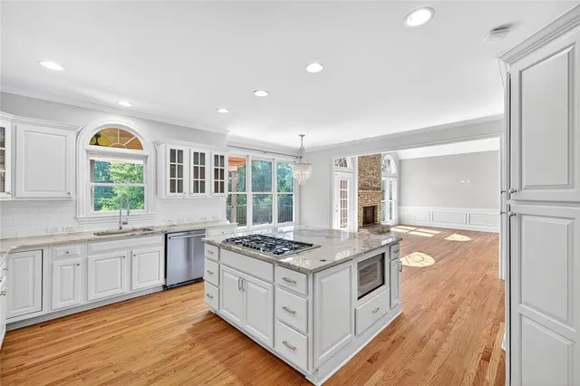 $1,195,000 | 5697 White Hall Walk, Dunwoody, GA 30338