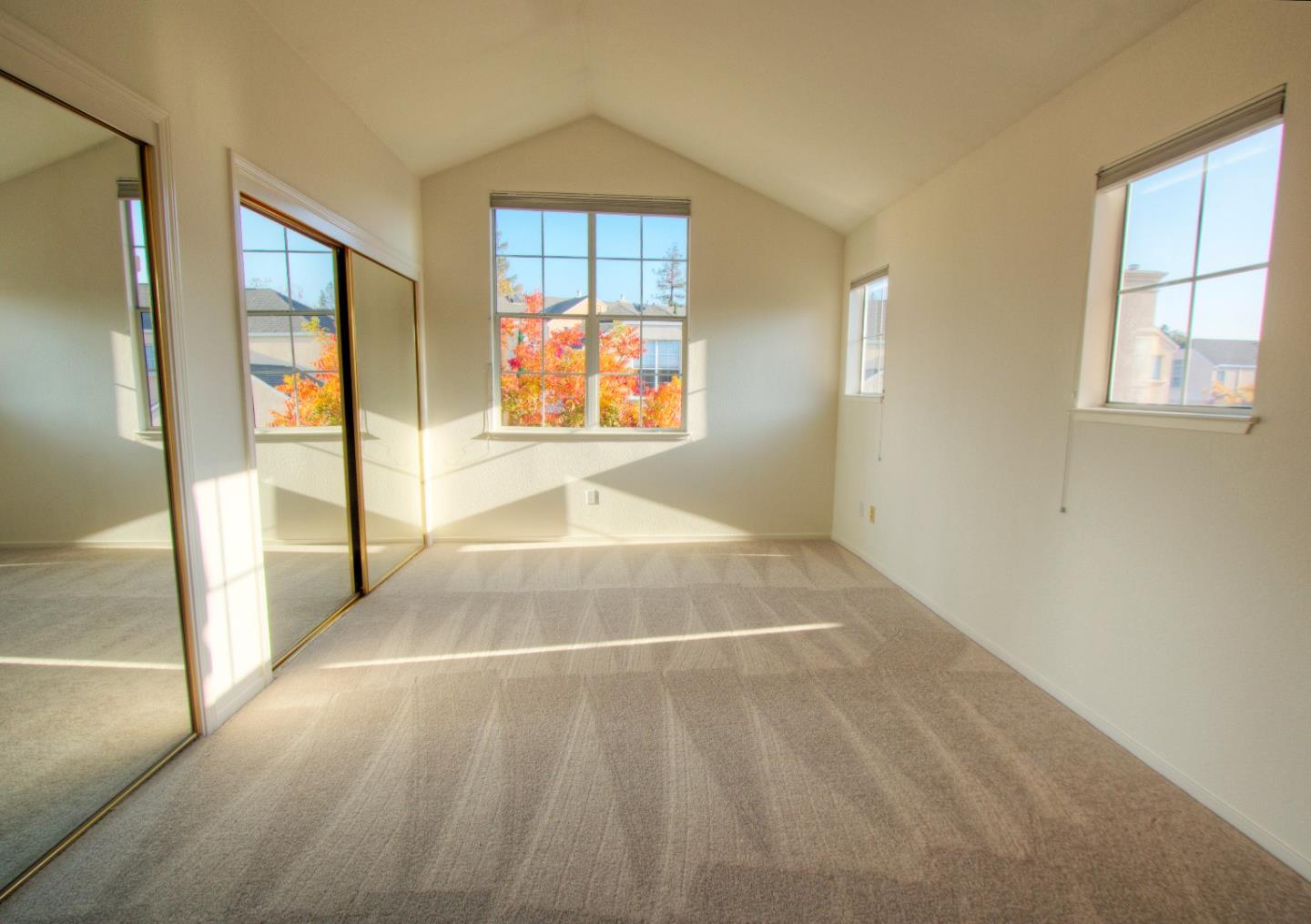 104 Whits Road Mountain View, CA 94040 - Photo 9 of 18