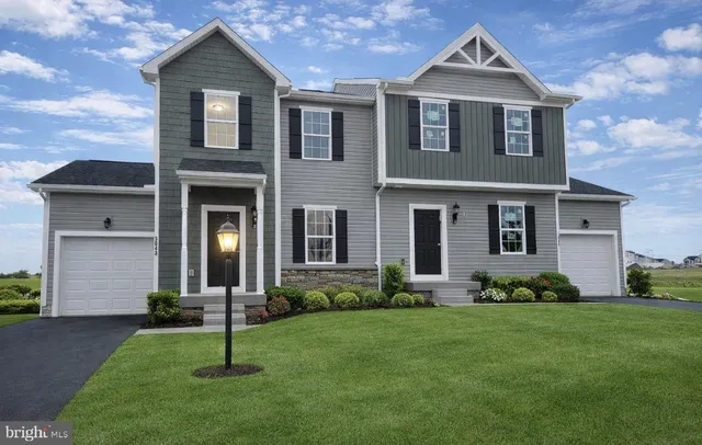 $256,400 | 3843 Castle Drive, Dover, PA 17315