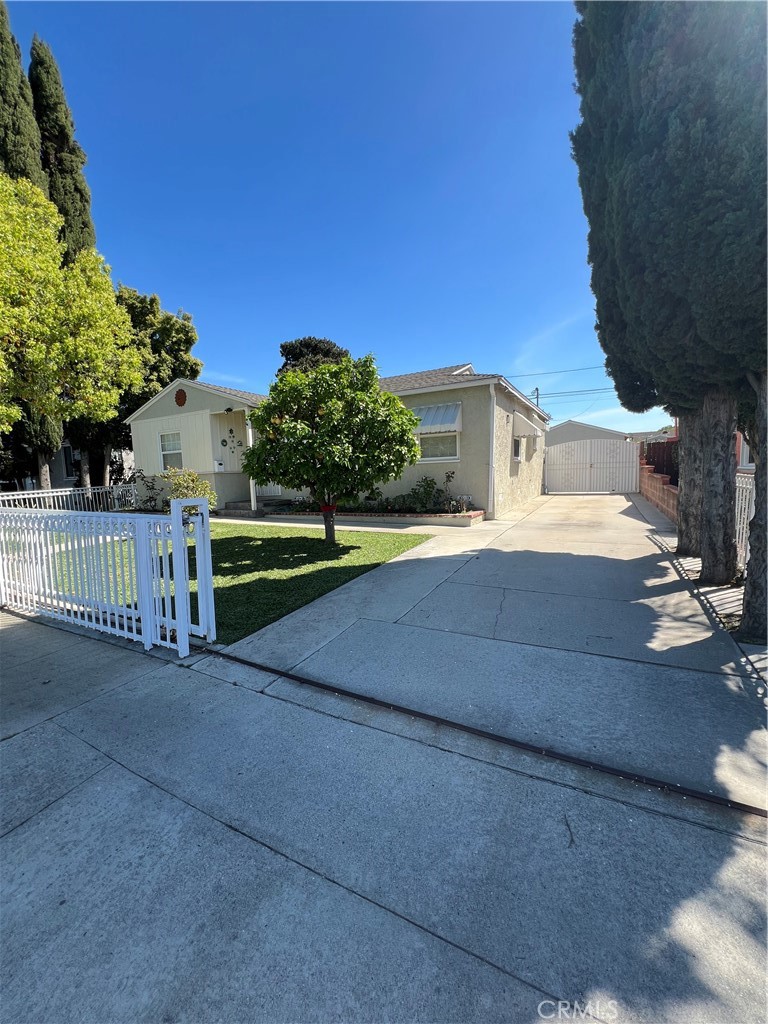 11508 Old River School Road Downey, CA 90241 - Photo 2 of 62