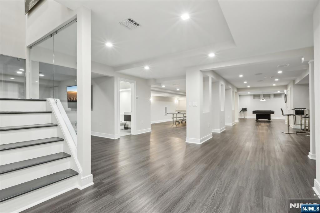 63 Roberts Road Englewood Cliffs, NJ 07632 - Photo 27 of 47