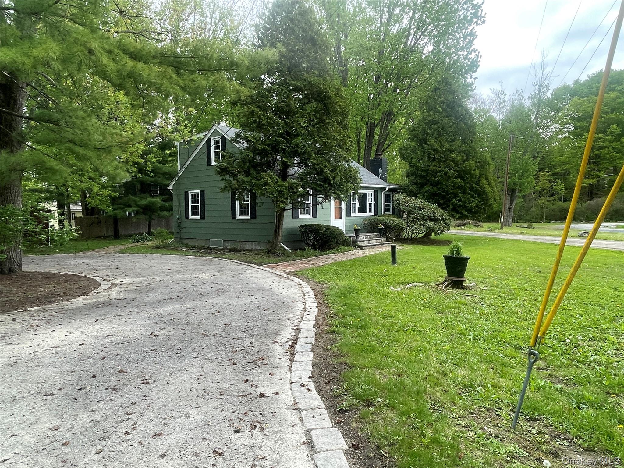 4-6 Anderson Road Clinton Corners, NY 12514 - Photo 3 of 30
