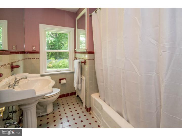 1225 Gilbert Road Jenkintown, PA 19046 - Photo 19 of 24 Bathroom