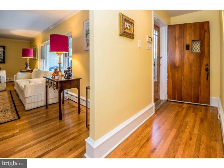 1225 Gilbert Road Jenkintown, PA 19046 - Photo 5 of 24 Foyer