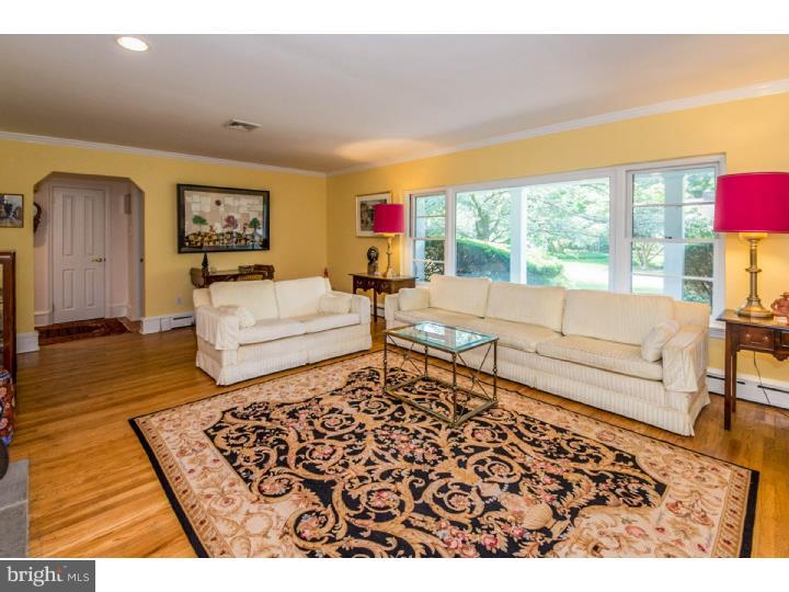 1225 Gilbert Road Jenkintown, PA 19046 - Photo 6 of 24 Living Room