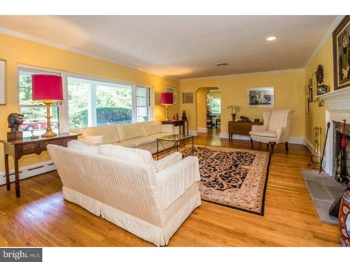 1225 Gilbert Road Jenkintown, PA 19046 - Photo 7 of 24 Living Room