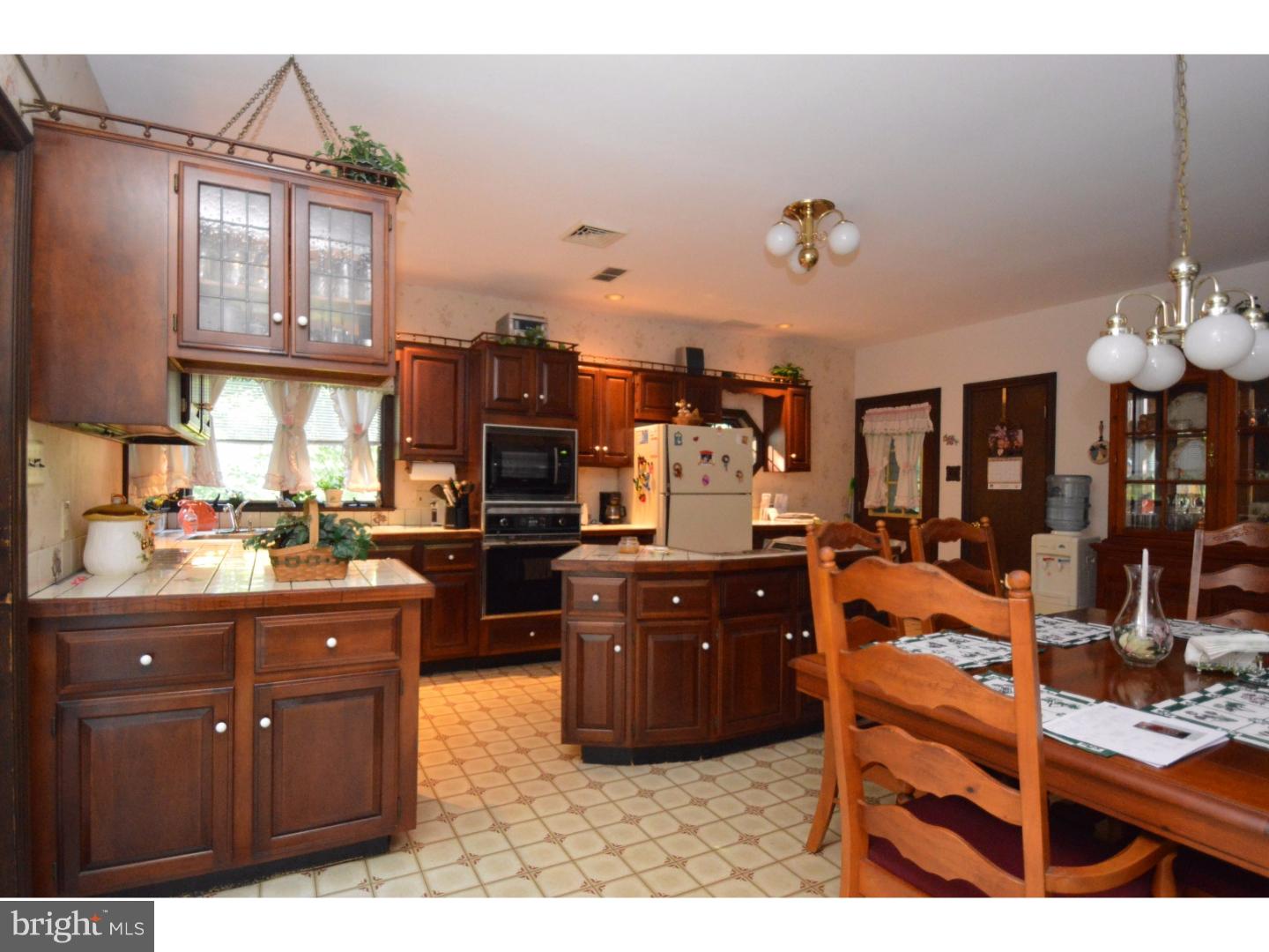 4766 Overlook Road Coplay, PA 18037 - Photo 9 of 17 Gallery Image 9