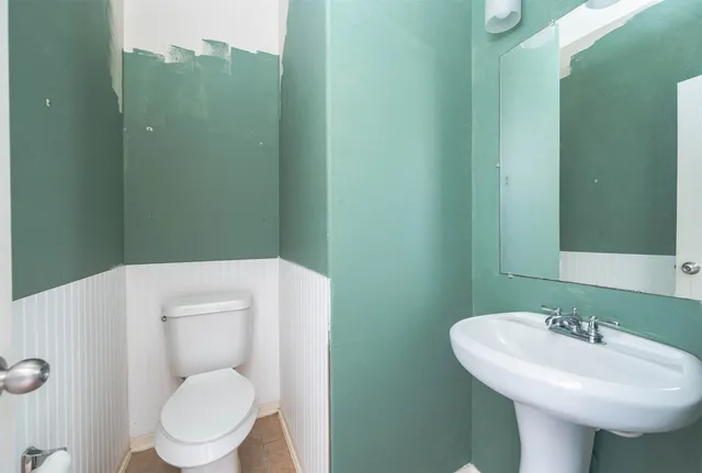 $249,900 | 410 Crosby Village Drive, Crosby, TX 77532