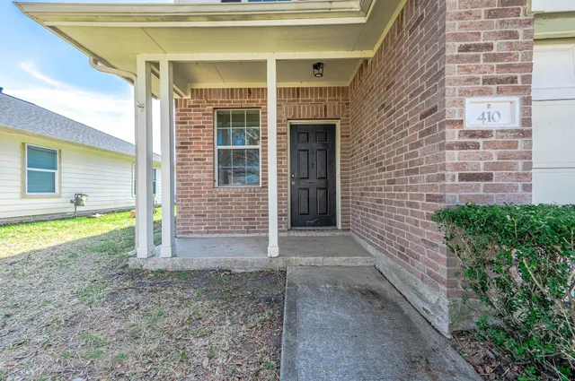 $249,900 | 410 Crosby Village Drive, Crosby, TX 77532
