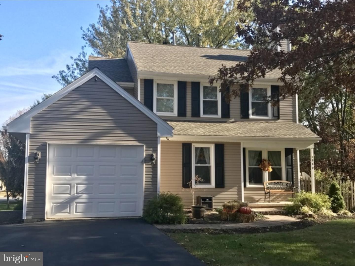 989 Rill Road Reading, PA 19606 - Photo 1 of 19 Exterior Front