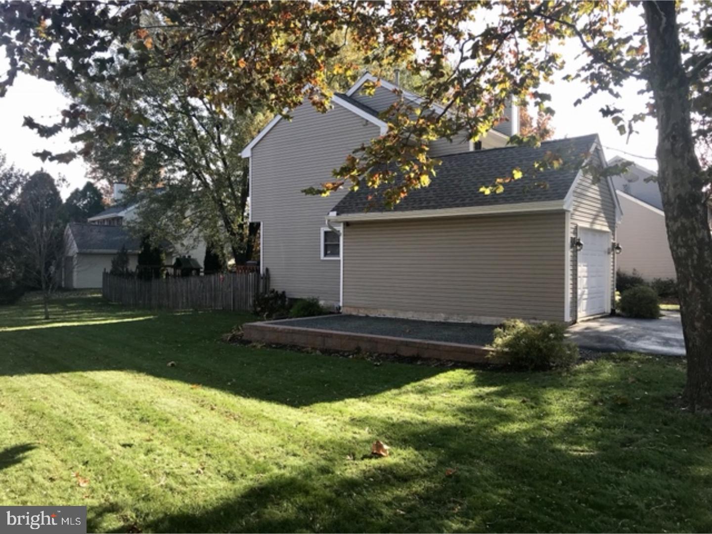 989 Rill Road Reading, PA 19606 - Photo 3 of 19 Exterior Side