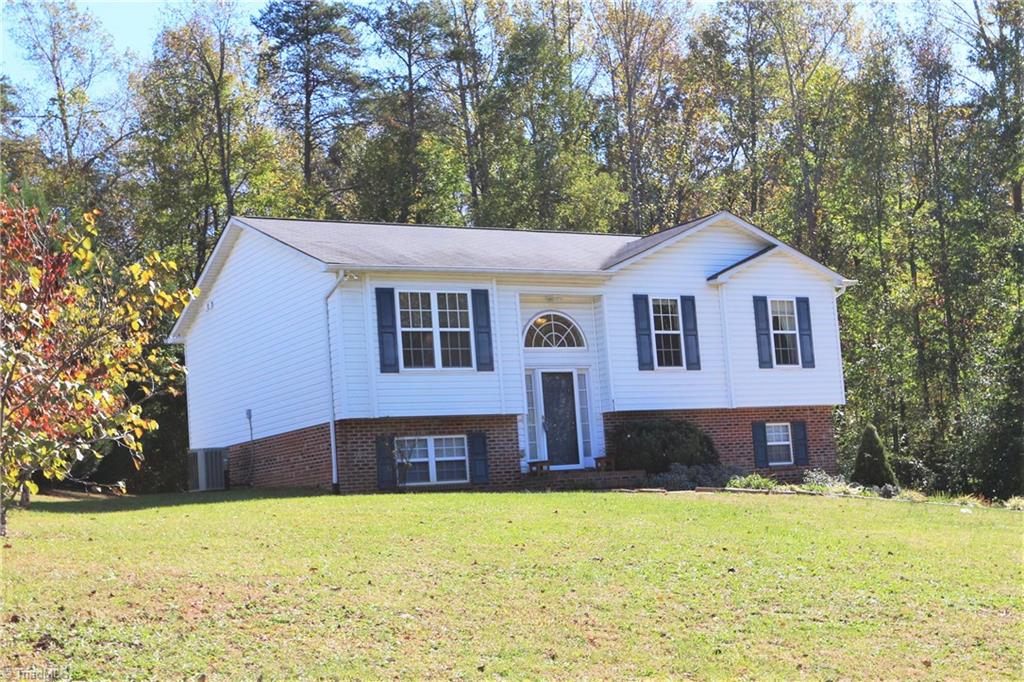 615 Stephany Circle Rural Hall, NC 27045 - Photo 1 of 24 Gallery Image 1