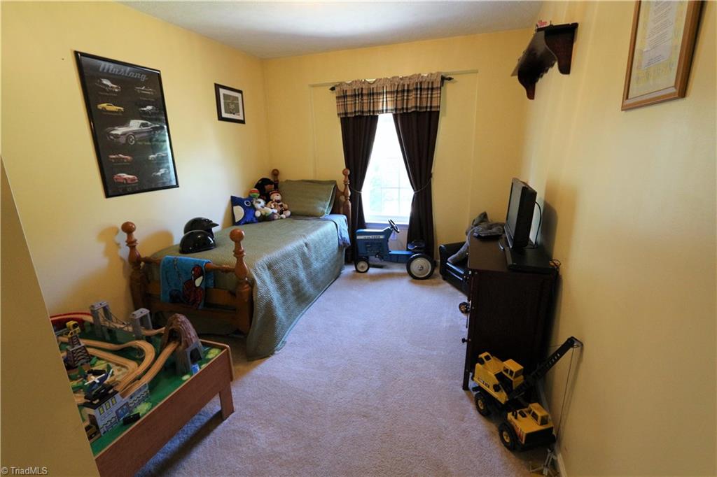 615 Stephany Circle Rural Hall, NC 27045 - Photo 13 of 24 Gallery Image 13
