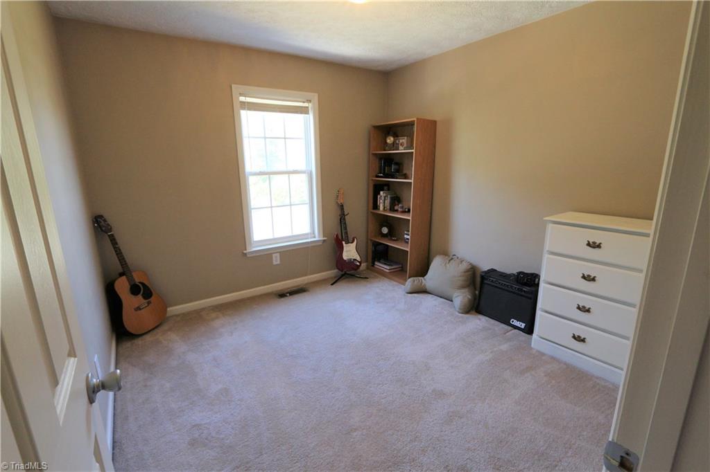 615 Stephany Circle Rural Hall, NC 27045 - Photo 14 of 24 Gallery Image 14