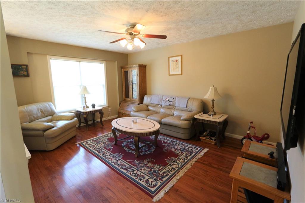 615 Stephany Circle Rural Hall, NC 27045 - Photo 3 of 24 Gallery Image 3