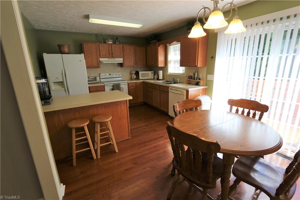 615 Stephany Circle Rural Hall, NC 27045 - Photo 6 of 24 Gallery Image 6