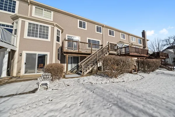 $400,000 | 1265 Tamarack Drive, Bartlett, IL 60103