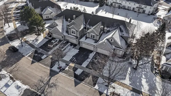 $400,000 | 1265 Tamarack Drive, Bartlett, IL 60103